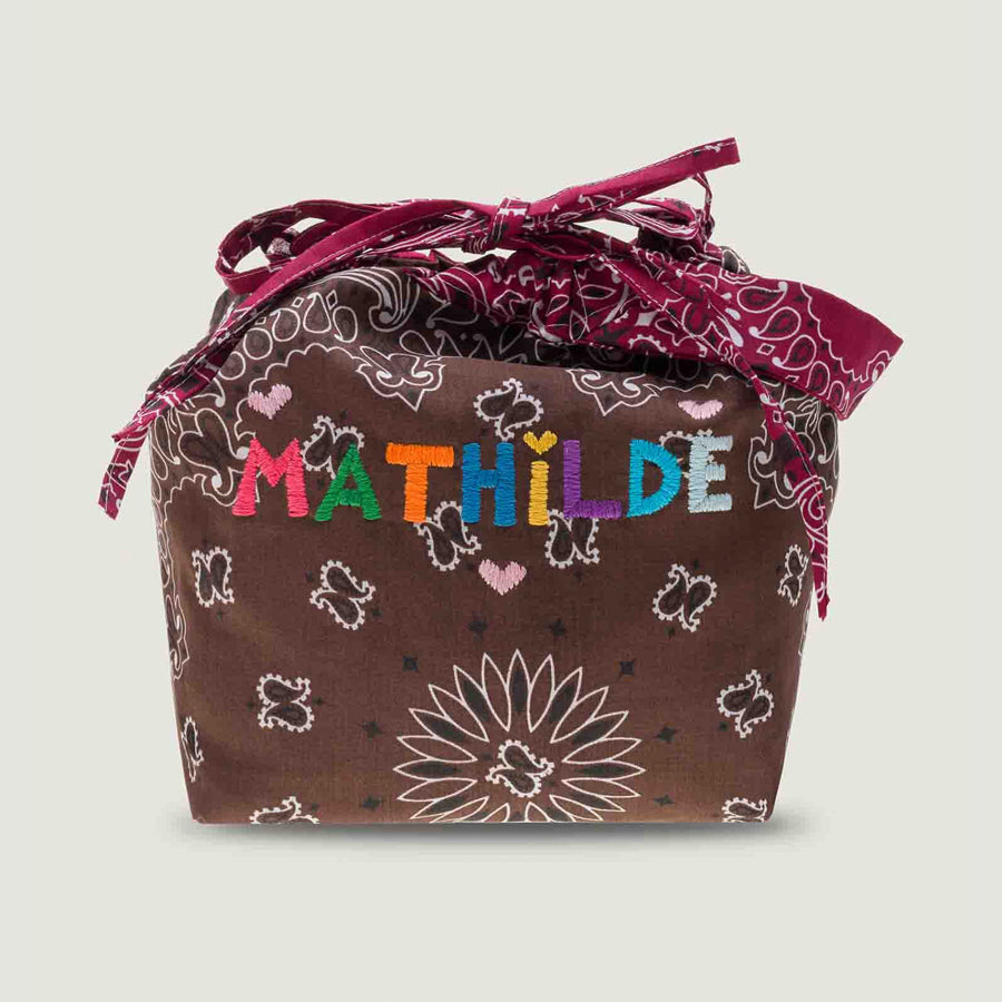 Large tote bags for women: original and hand-embroidered