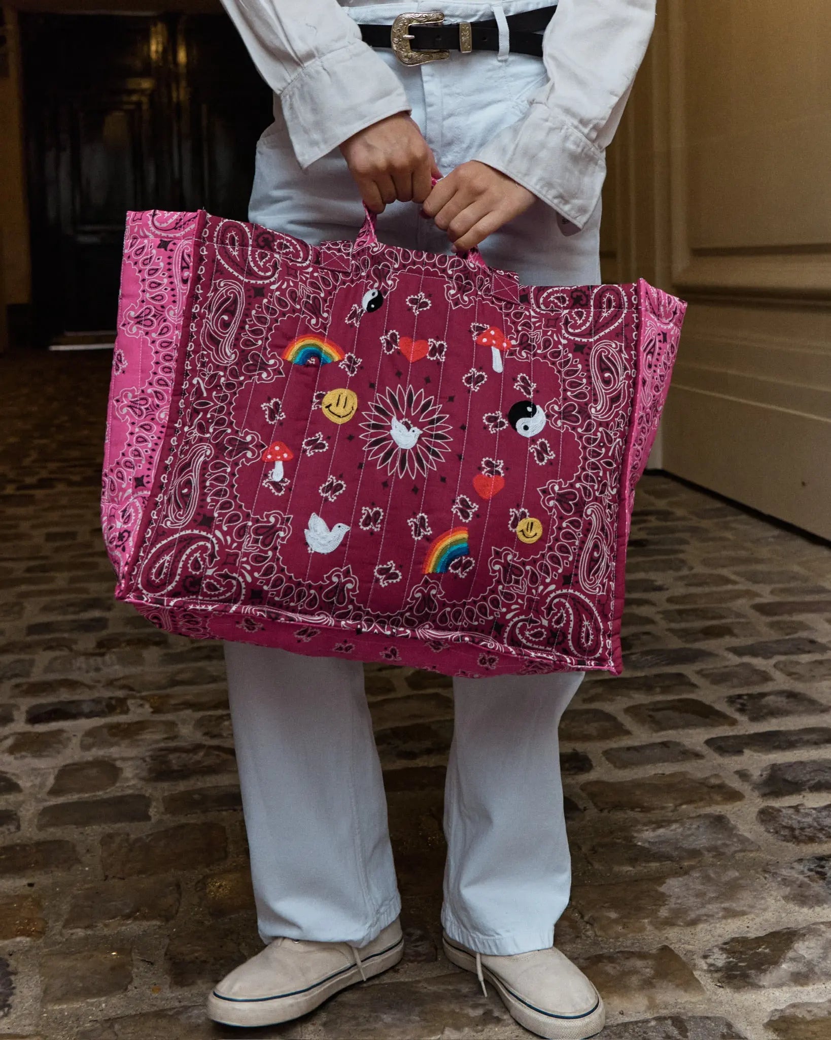 Maxi Quilted Tote Bag - MULTI-EMOJIS - Burgundy / Fuchsia