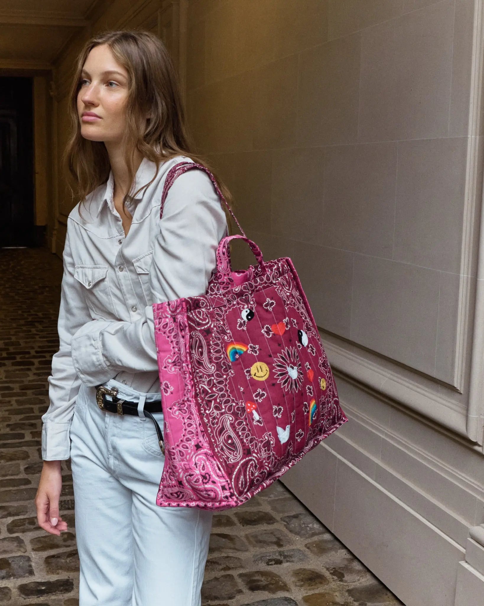 Maxi Quilted Tote Bag - MULTI-EMOJIS - Burgundy / Fuchsia