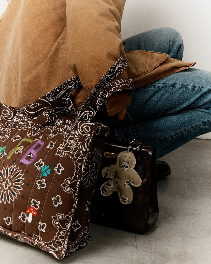 Fashion accessories: hand-embroidered and designed as bandanas