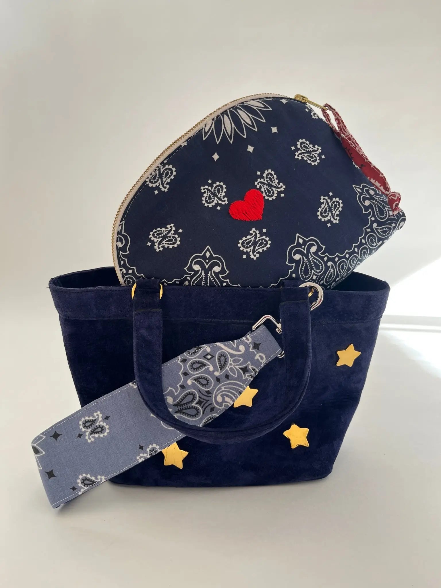 Small Toiletry Bag - HEART - Navy / Real red