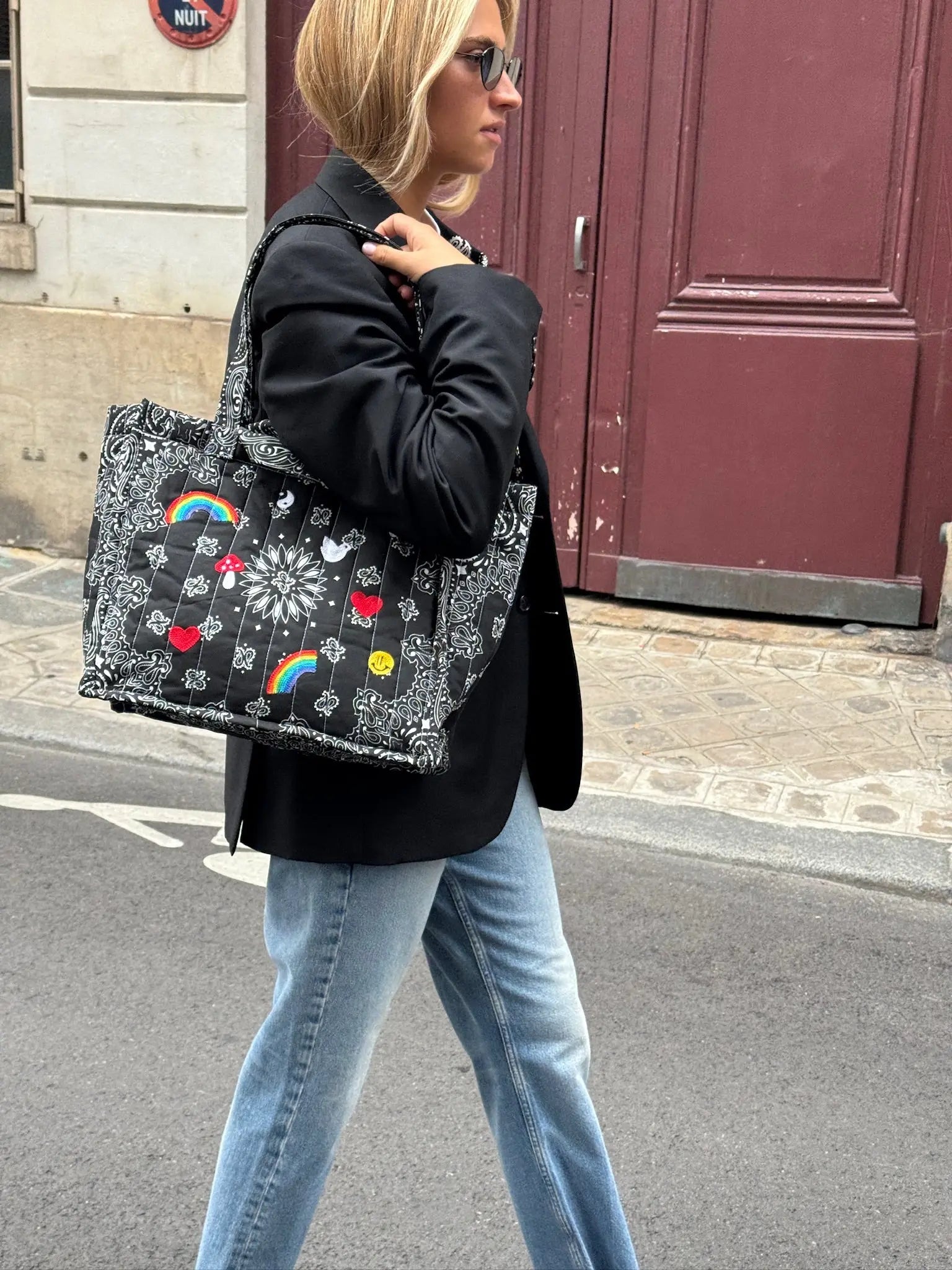 Maxi Quilted Tote Bag - MULTI-EMOJIS - All Black