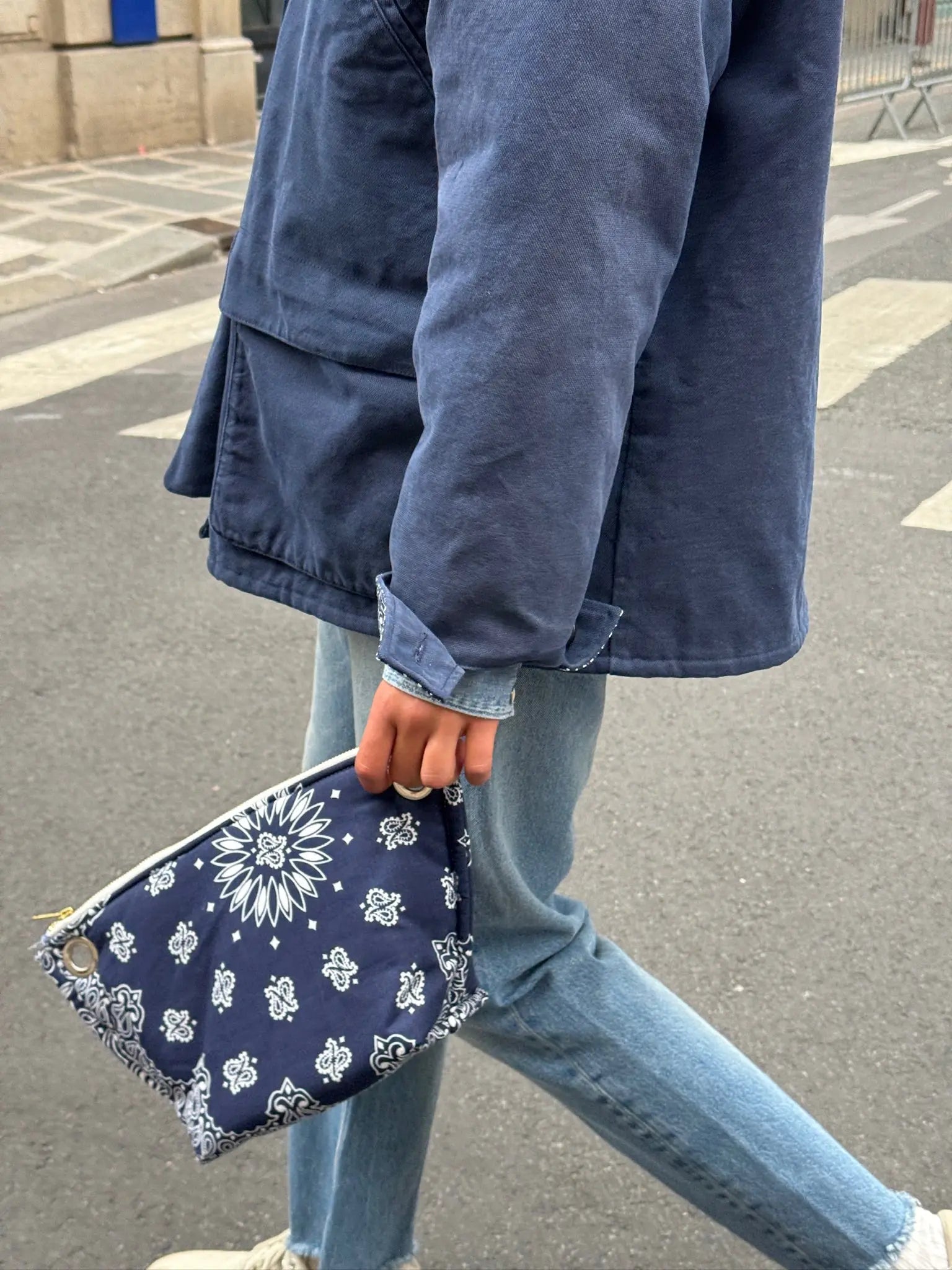 Eyelets Pouch - Navy / Chambray