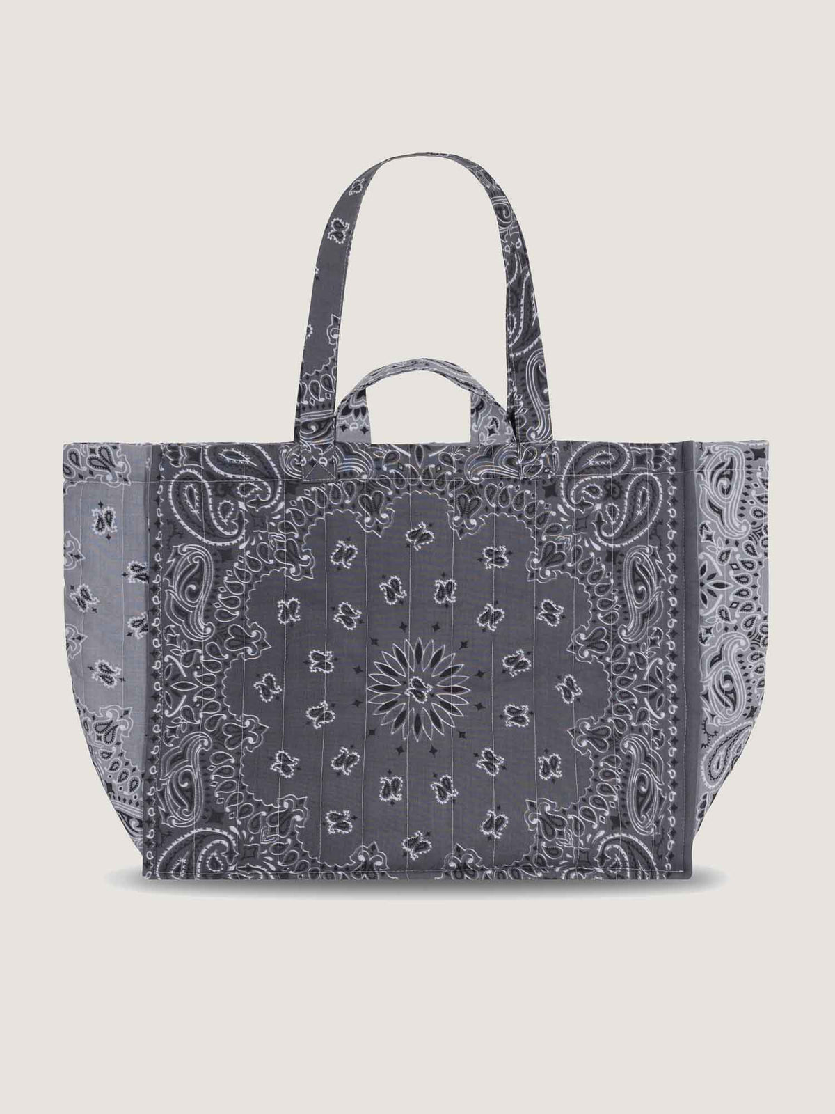 Rosé Muse quilting big tote 【gray】 Quilted Maxi Cabas Tote 