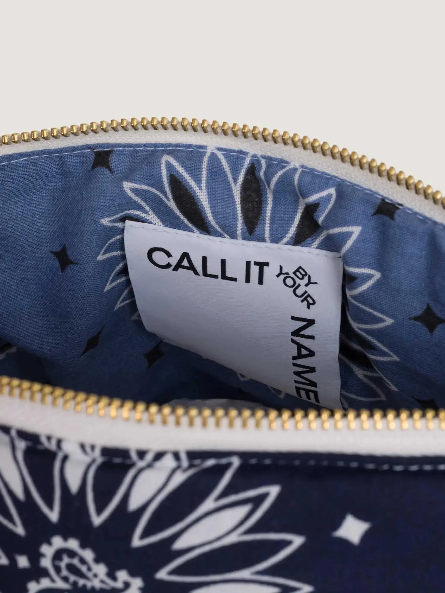 Toiletry Bag - HEART - Navy / Chambray