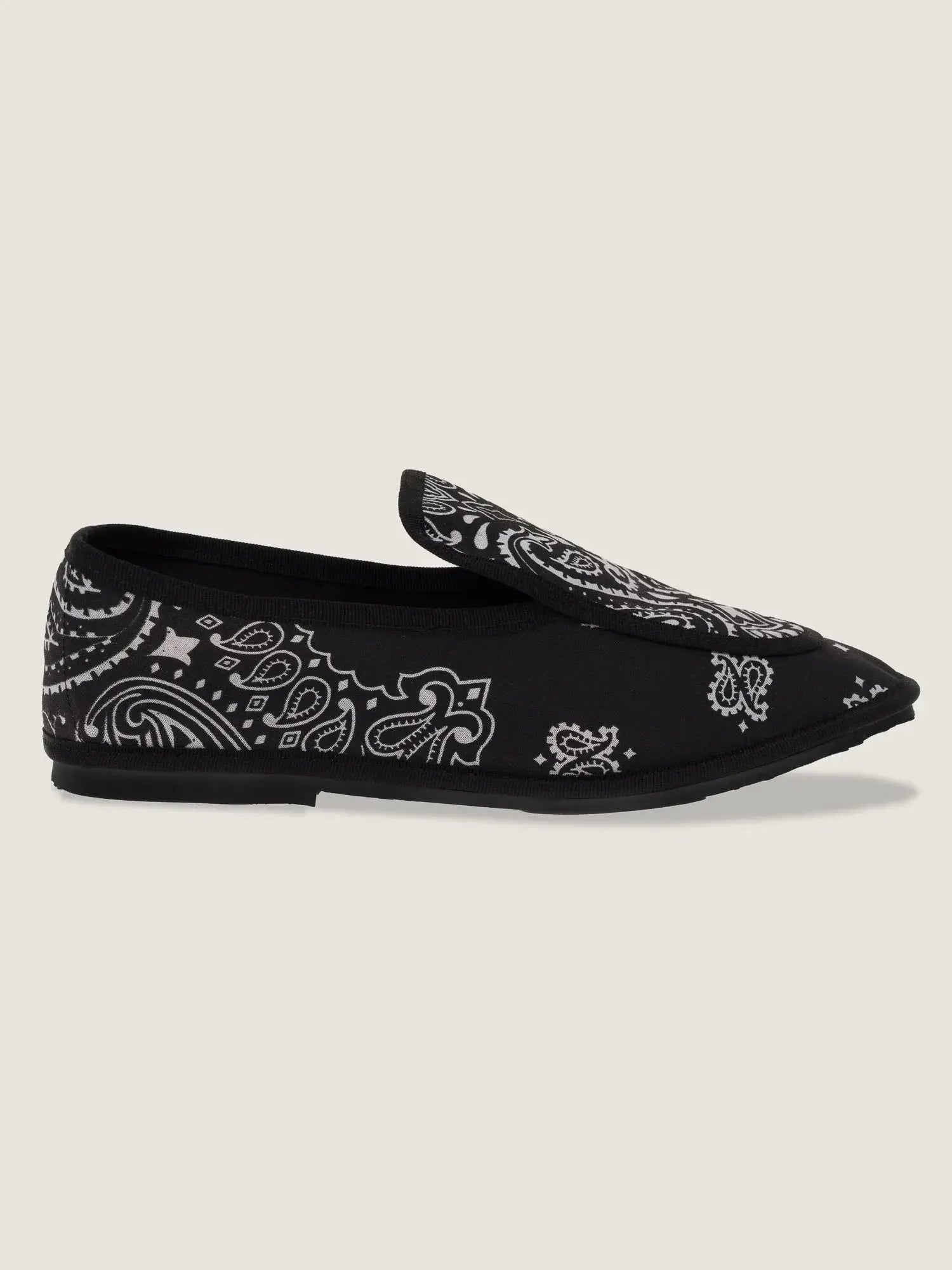 Garda - Black - Homme - Précommande