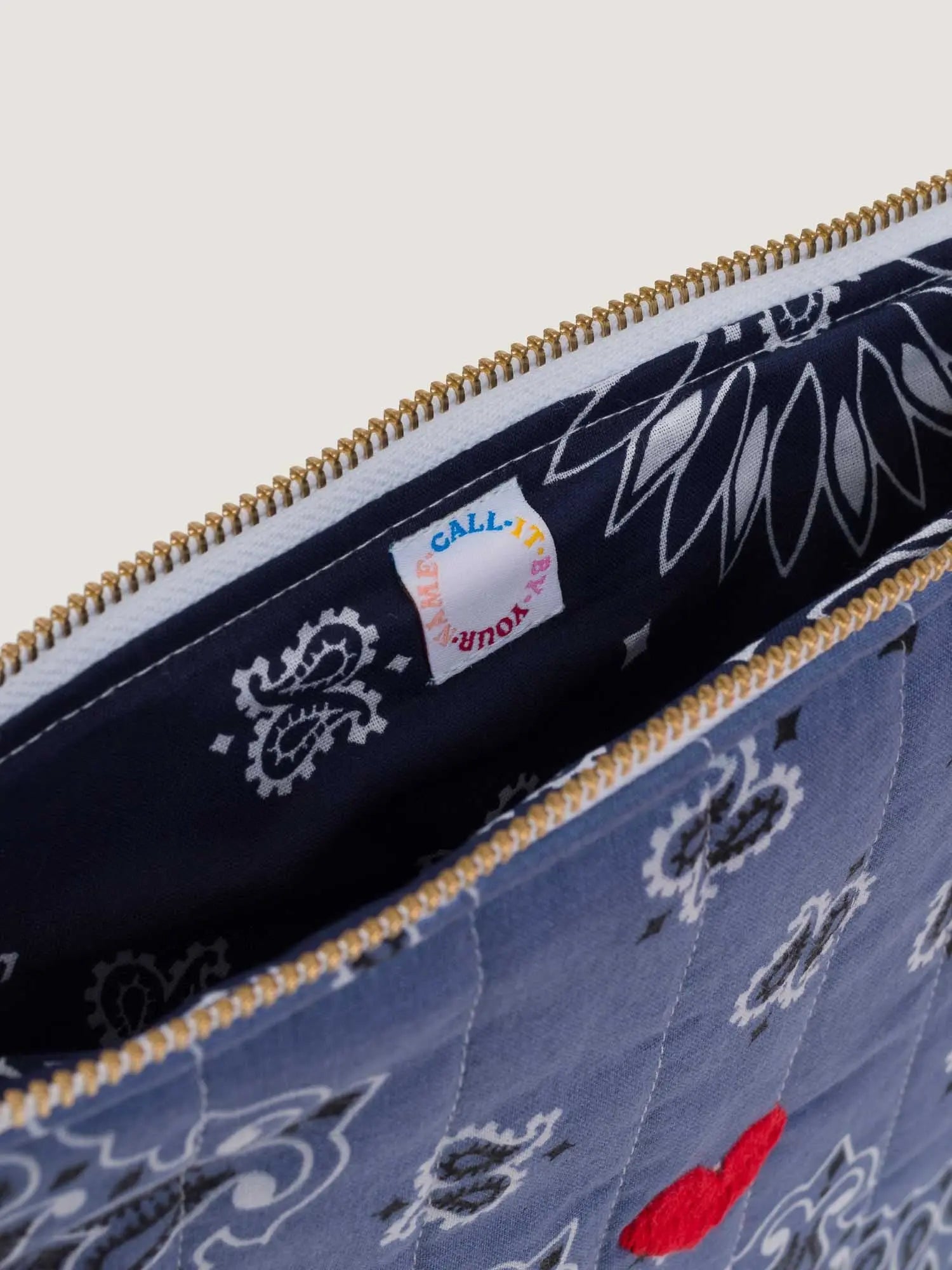 Pochette Zippée Matelassée - COEUR - Chambray / Navy