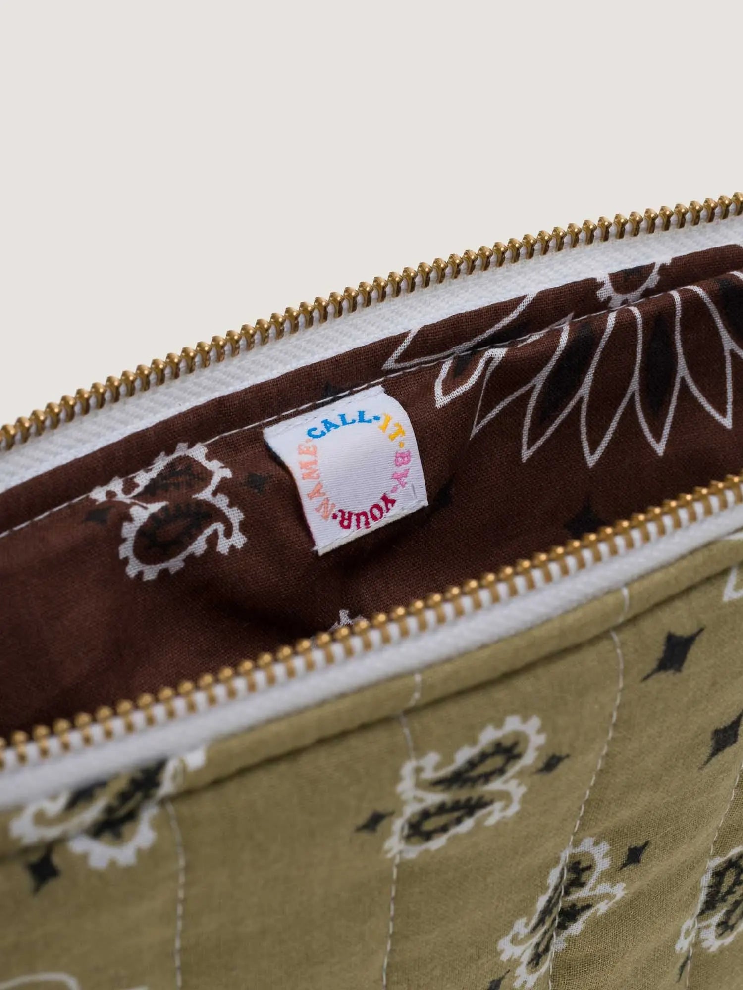 Pochette Zippée Matelassée - TRÈFLE - Beige / Marron