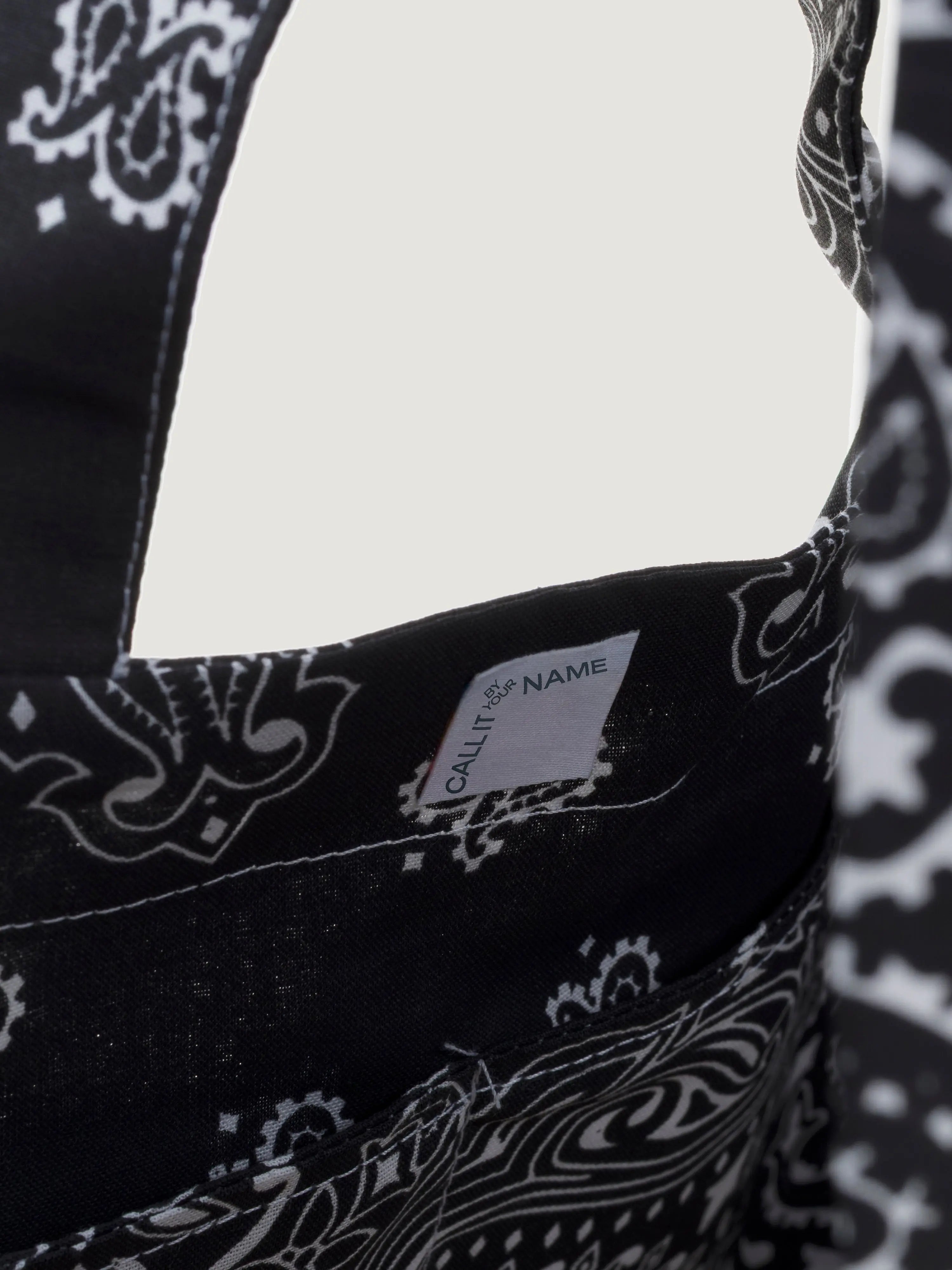 Picnic Bag - MULTI-EMOJIS - All Black