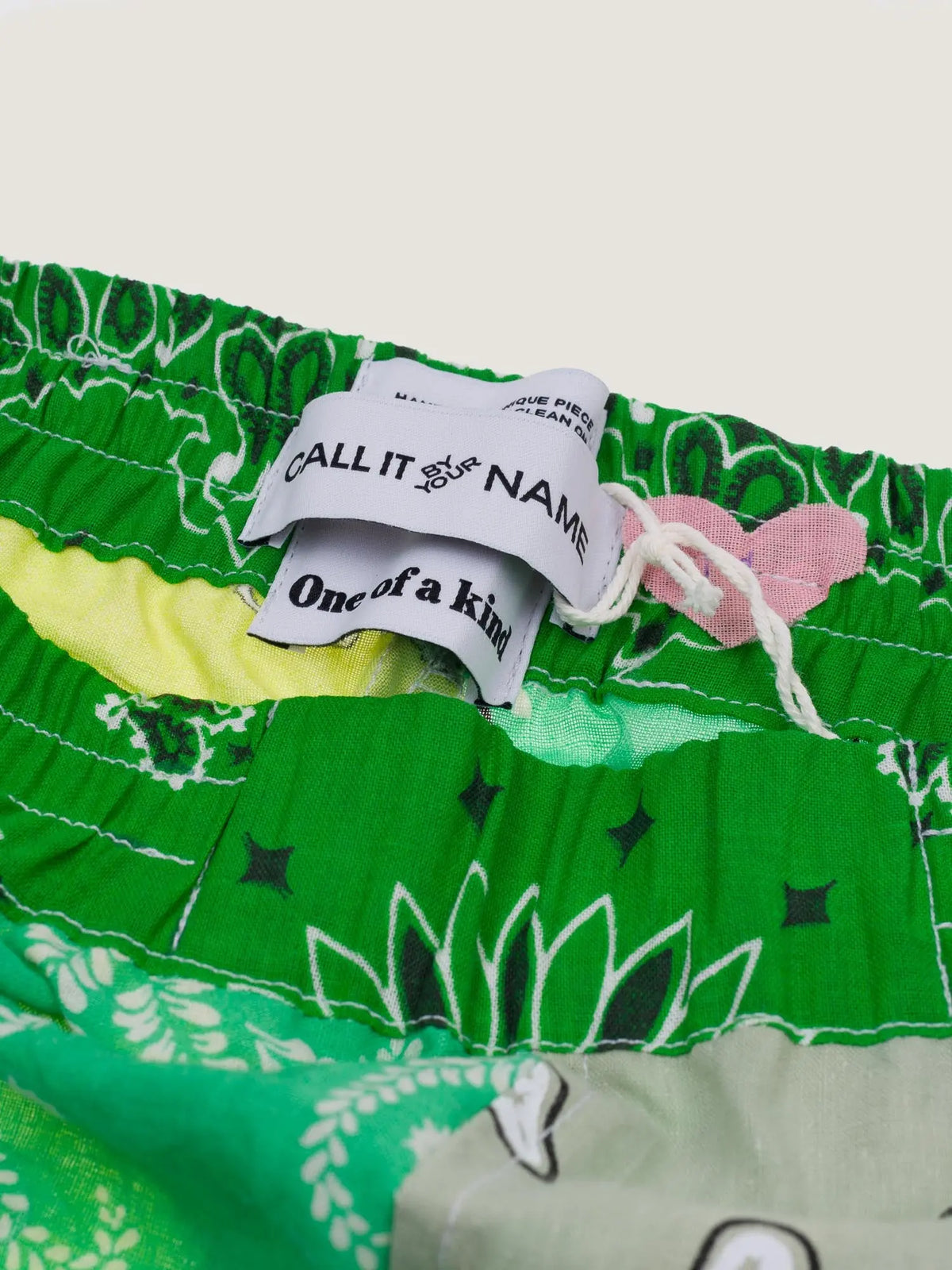 Short - 84 - Shades of Green - M