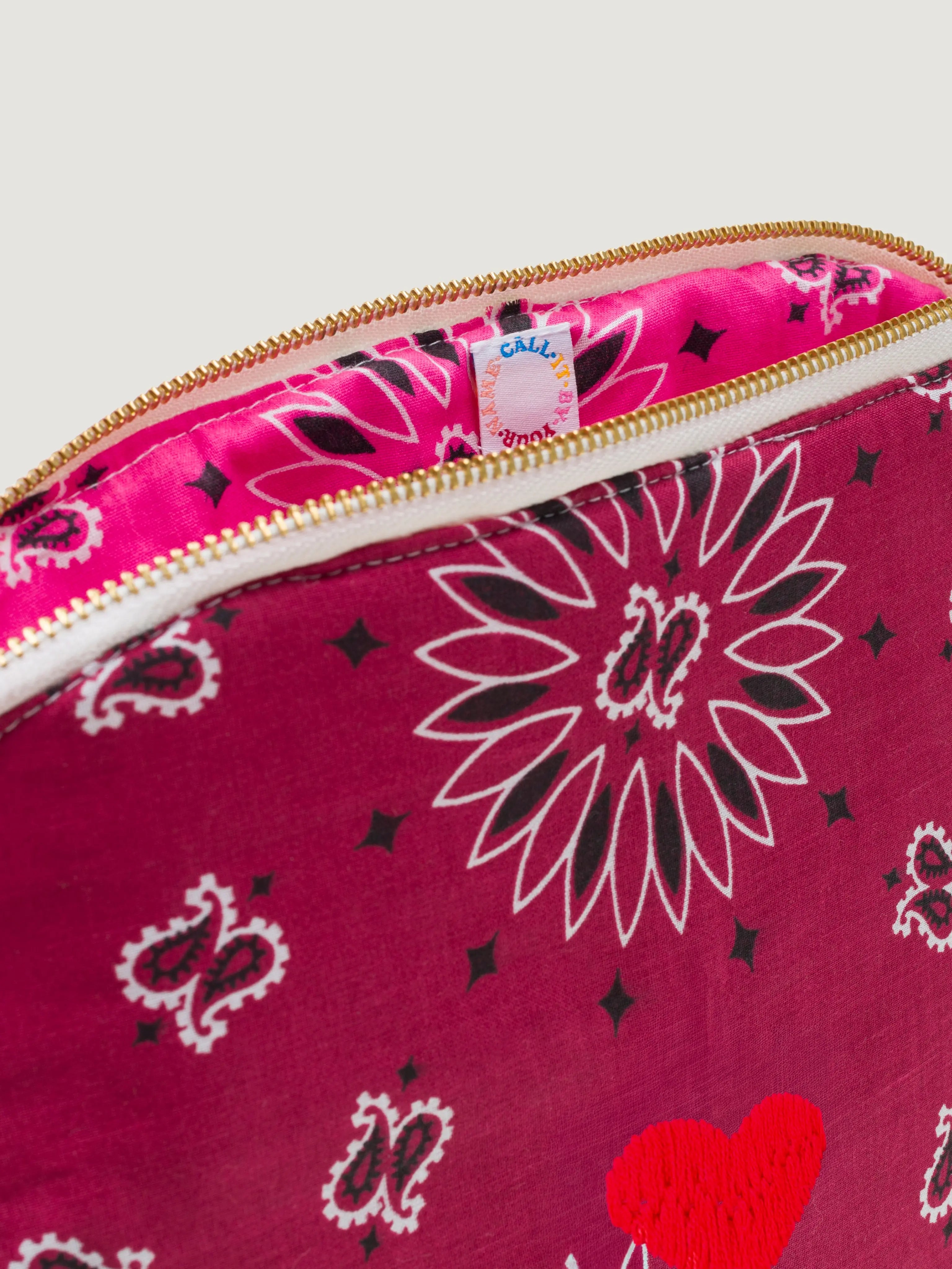 Toiletry Bag - HEART - Burgundy / Fuchsia